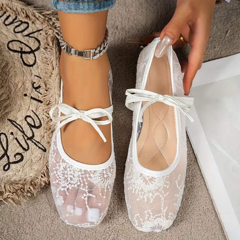Hidden Wedge Mary Janes – Lace Ballet Flats for Women