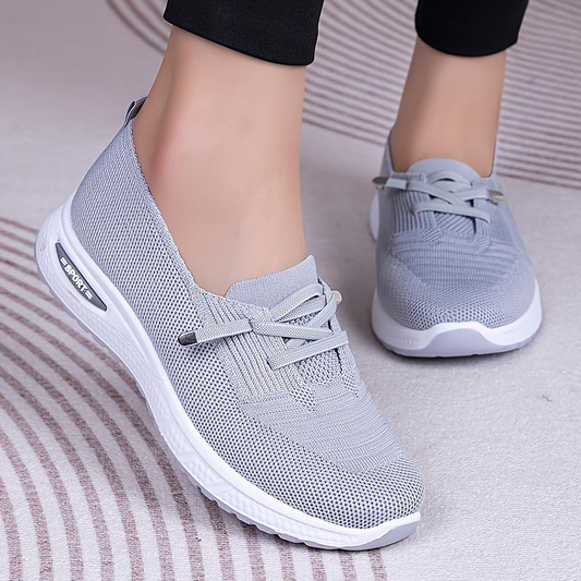Slip On Sneakers Women Breathable Mesh Knitted Women Low Top Walking Shoes Lightweight Wide Width Non-Slip Shoes