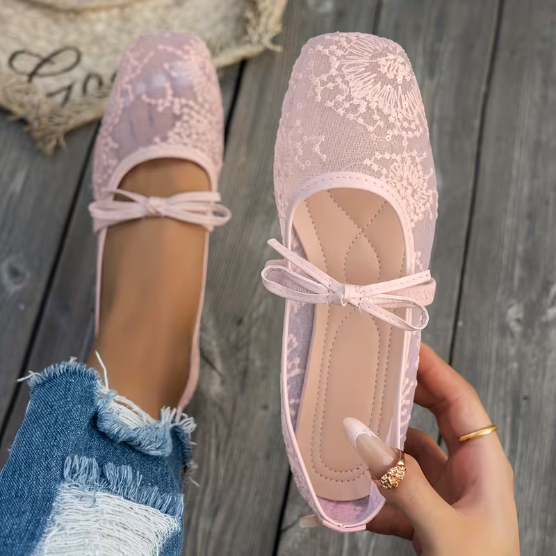Hidden Wedge Mary Janes – Lace Ballet Flats for Women