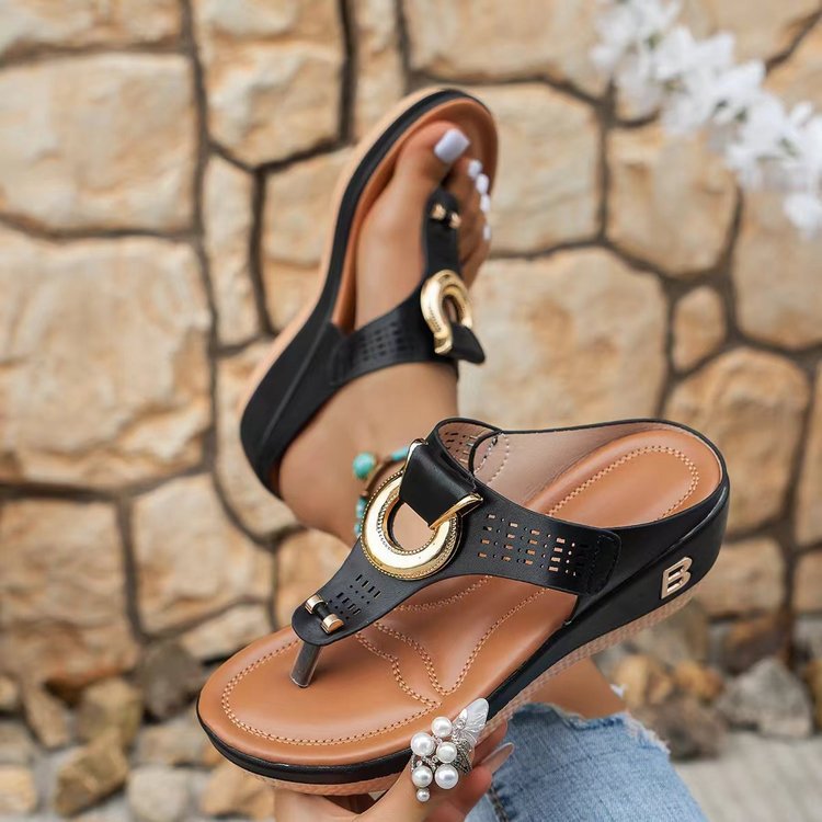 Women's sandals, comfortable flip-flops with arch support, summer casual wedge heels.
